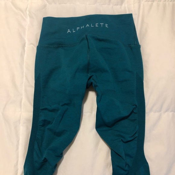 *SOLD* Alphalete Aero Teal Leggings - Picture 2 of 3